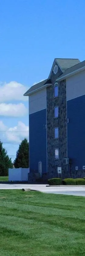 Comfort Inn & Suites Glen Mills - West Chester，位于格伦米尔斯的酒店