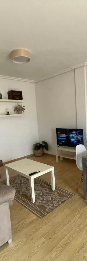 Atico La Roda con Parking y Terraza，位于拉罗达的酒店