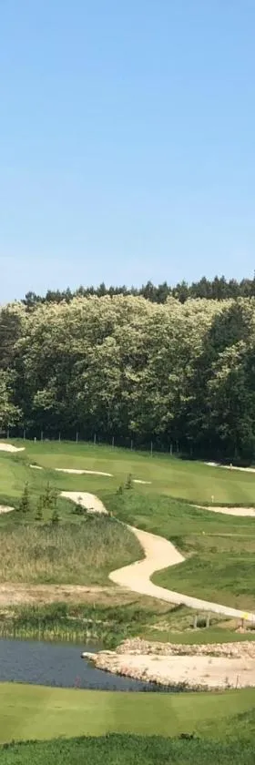 Przytok Golf Resort，位于Przylok的酒店