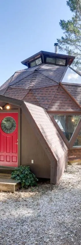 Off-Grid Geodesic Dome Nevada City House with Views，位于内华达城的酒店