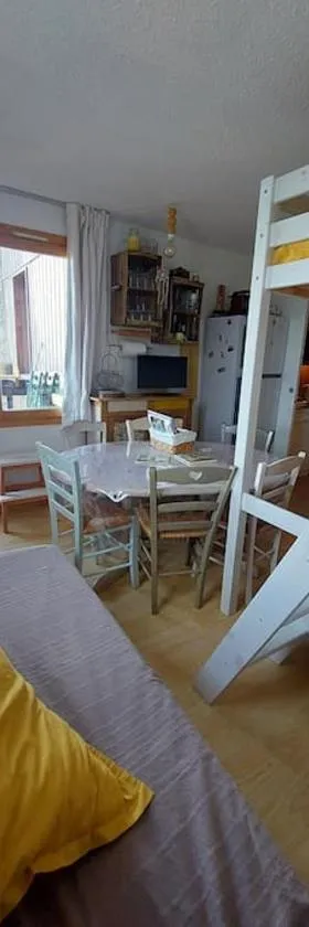 appartement aux coches 6 personnes 1 chambre 23m2 8 couchages，位于雷高石的酒店
