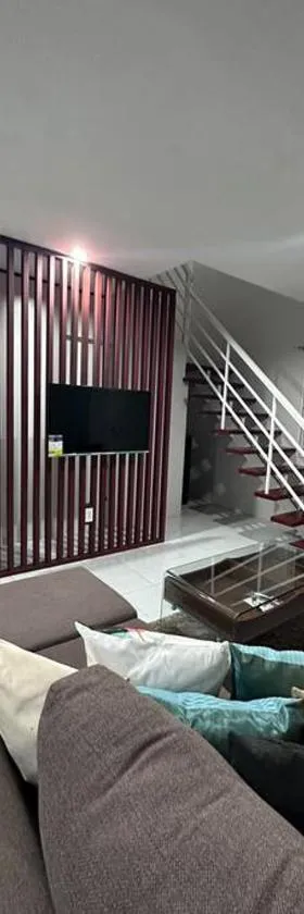 TymCast's Place - 2 Story house，位于Kabankalan的酒店