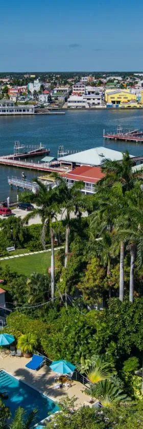 Harbour View Boutique Hotel & Wellness Retreat，位于伯利兹城的酒店