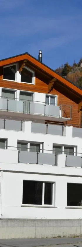 Haus Bergtreu，位于萨斯格伦德的酒店