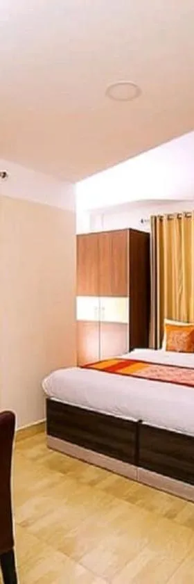 Hotel Tayas, Thiruvananthapuram，位于Trippapur的酒店