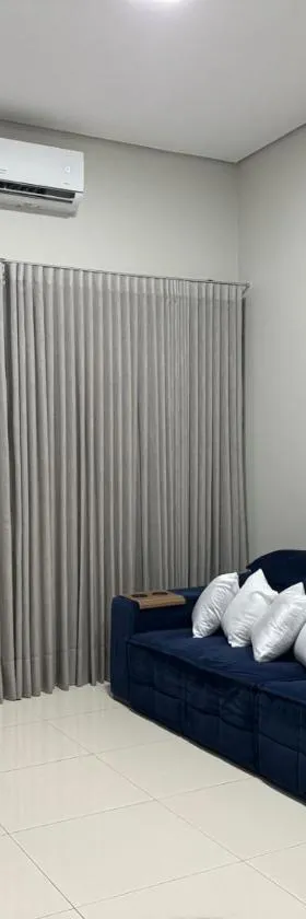 Casa climatizada a 10 min do AEROPORTO，位于大瓦尔泽亚的酒店