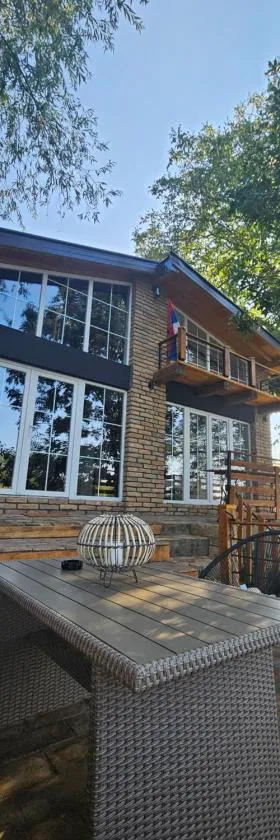 Bear Secret House，位于丘普里亚的酒店
