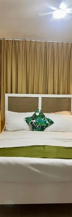 Anton & Isabel HomeStay Bangued，位于Bangued的酒店