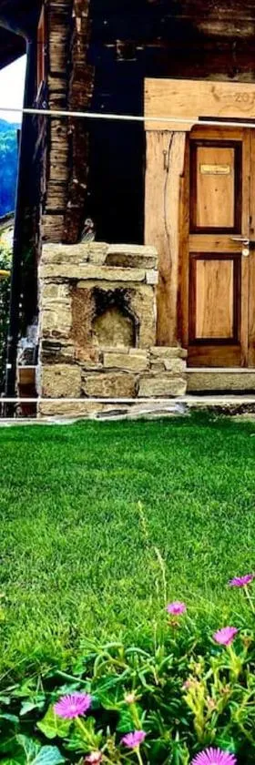 LA CÀ NOVA. South Switzerland cozy gate away.，位于Osco的酒店