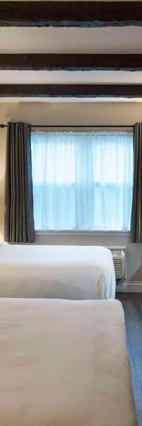 The Century House, Ascend Hotel Collection，位于莱瑟姆的酒店