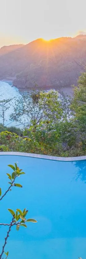 Baron Beach Bungalow，位于Baron的酒店