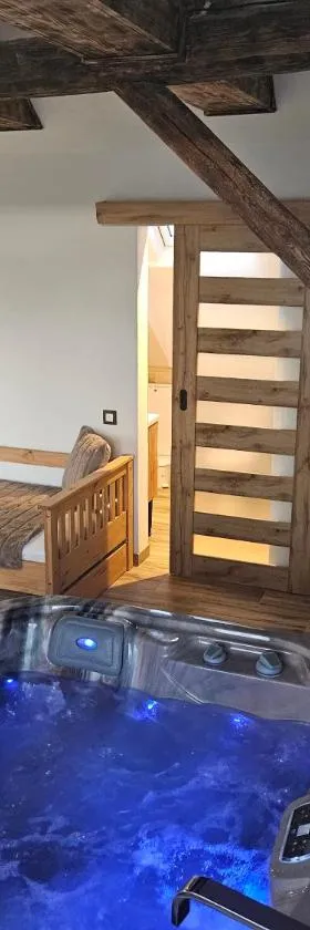 Vířivka a sauna na pokoji,nebo na vlastní terase - Farma u Příbrami，位于普日布拉姆的酒店