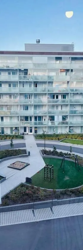 Aurora Home Espoo Niittykumpu - New 1bedroom -apartment with balcony, close to metro, Aalto University, Metro Areena and Helsinki，位于埃斯波的酒店