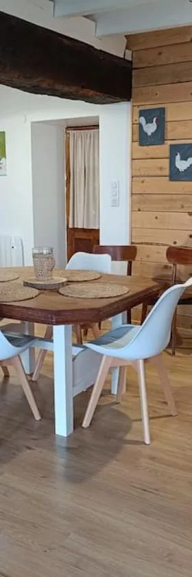 Gîte 4 étoiles la Garçonnière，位于Reugny的酒店