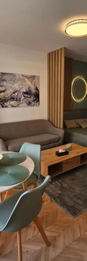 D422Apartman，位于多瑙新城的酒店