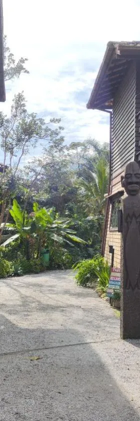 Pousada Zululand，位于瓜尔达恩巴的酒店
