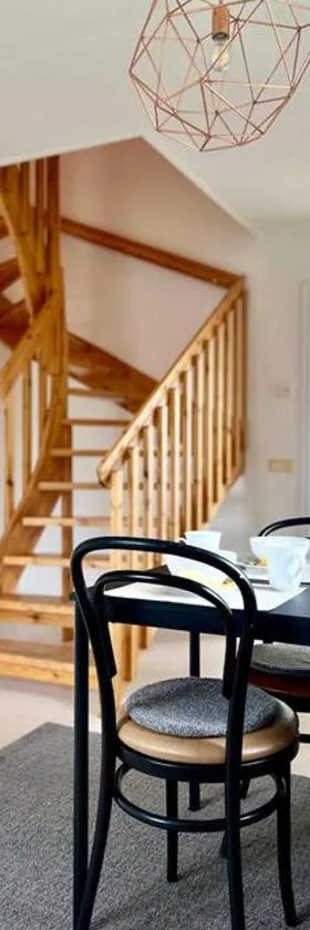 Villa Lilla Emma, Mysig Lägenhet i Jädraås, Nära Sjö och Kungsberget，位于Jädraås的酒店