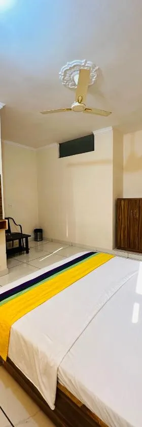 Hotel SK GRAND，位于苏哈纳的酒店