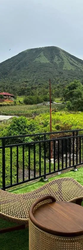 villa Elfame Lokon，位于Tomohon的酒店