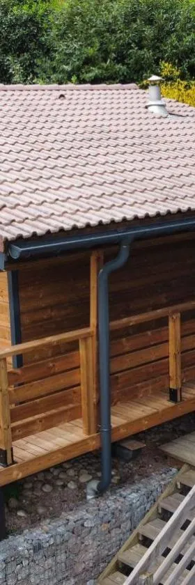 Chalet du Faubourg & Jacuzzi, proximité Gerardmer & La Bresse，位于Rochesson的酒店