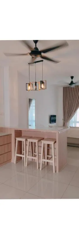 Daisy Homestay Kota Tinggi，位于哥打丁宜的酒店
