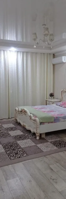 VIP 1 Квартира 1ком，位于乌拉尔斯克的酒店