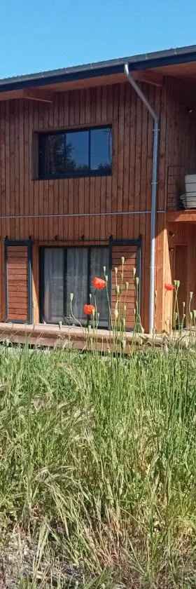Ecogîtes Camparols，位于Prémian的酒店