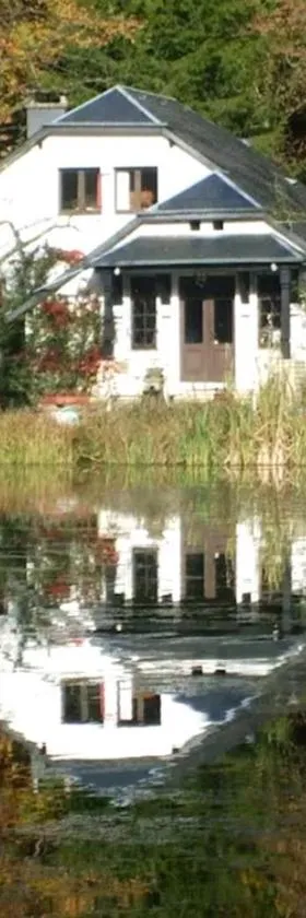 PROPRIETE BORDEE D'ETANGS, PROPICE A LA DETENTE，位于弗洛朗维尔的酒店