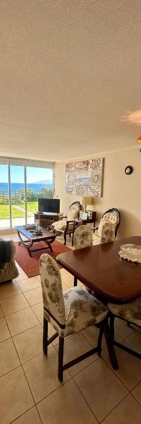 Arriendo de departamento Puchuncavi con vista al mar，位于霍尔恩的酒店
