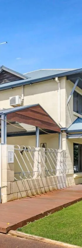 Observatory Guesthouse - Adults Only，位于巴瑟尔顿的酒店