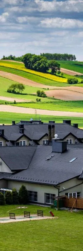 Dosłońce Resort Wellness & Farm，位于拉茨瓦维采的酒店