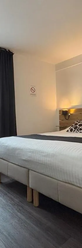 Hôtel Le Valois, Cognac Centre，位于科涅克的酒店