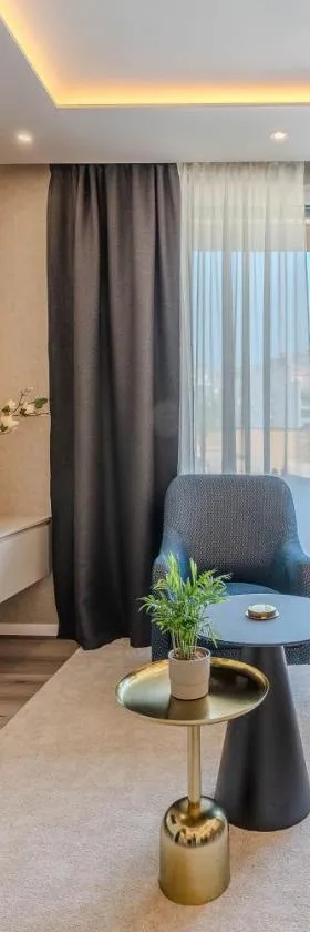 Apartment EMMA Platinum with heated pool, jacuzzi and sauna，位于Blato的酒店