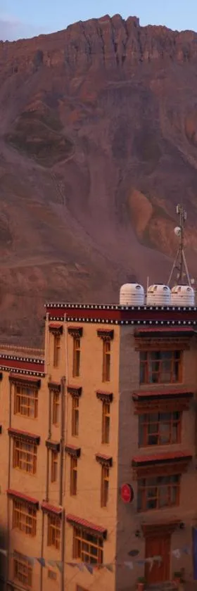 The Kaza Inn - Your mud house retreat，位于加沙的酒店