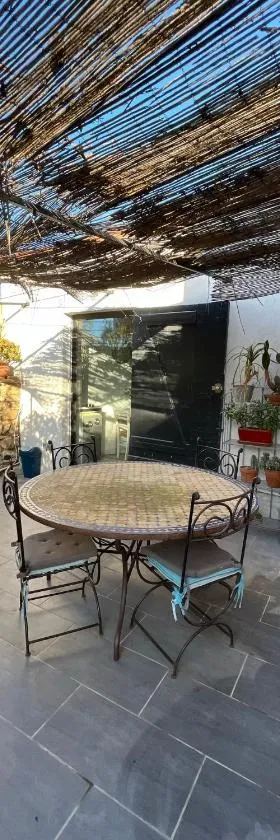 La Dépendance 13D rue Pasteur，位于滨海圣芒德里耶的酒店