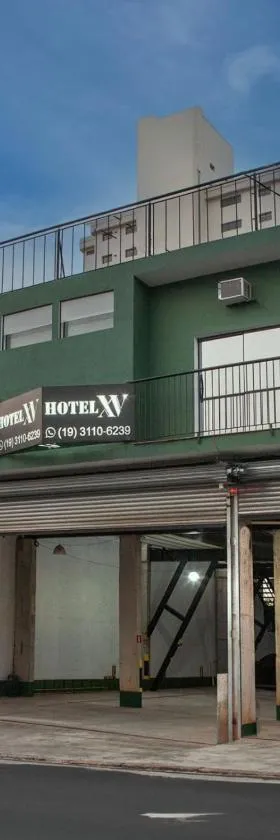Hotel XV，位于皮拉西卡巴的酒店