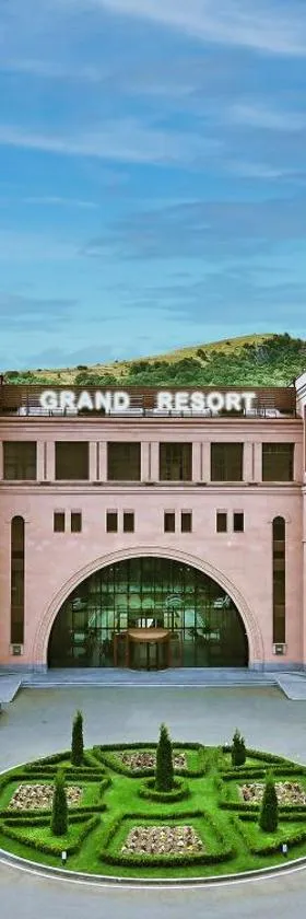 Grand Resort Jermuk，位于杰尔穆克的酒店