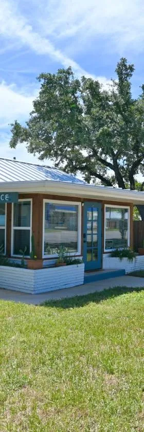 Blanco County Inn & Guesthouses，位于Blanco的酒店