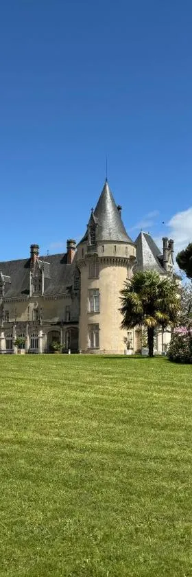 Domaine de Bort，位于Saint-Priest-Taurion的酒店