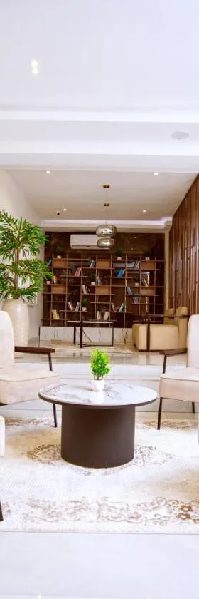 Tranquil Oasis Hotel，位于Ilado的酒店