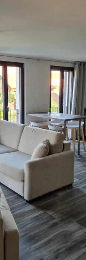 Appartement 2 pièces tout confort, Aux Portes de Colmar，位于Andolsheim的酒店