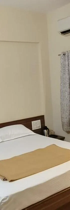 Hotel TGP The Grand Praatap，位于德瓦尔卡的酒店