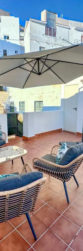 Casa Carmen Terraza y patio privado en Salobreña，位于萨各夫雷纳的酒店