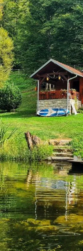 Holiday Home Radočaj，位于斯诺基的酒店