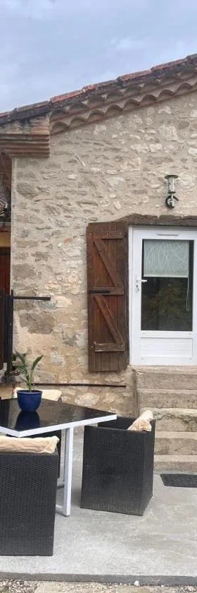 Gîte Appartement à la campagne，位于Lautrec的酒店