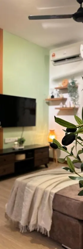 Qaseh Ain Homestay KLIA Transit & Staycation，位于Kampong Bekoh的酒店