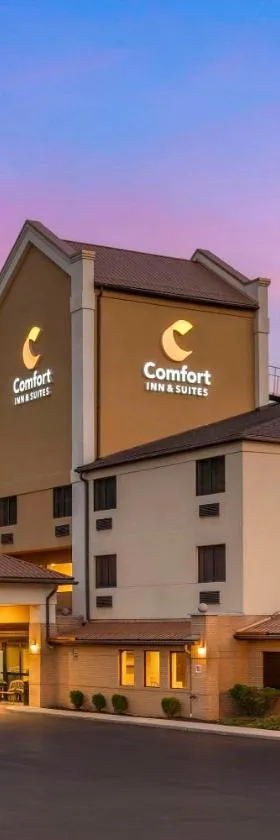 Comfort Inn & Suites LaVale - Cumberland，位于拉瓦莱的酒店