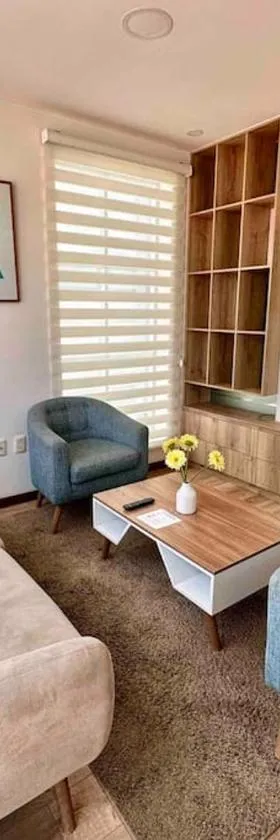 Moderno departamento en Calacoto，位于阿库马尼的酒店