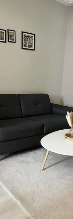 Maison de ville - 8 couchages，位于圣皮埃尔－勒穆捷的酒店