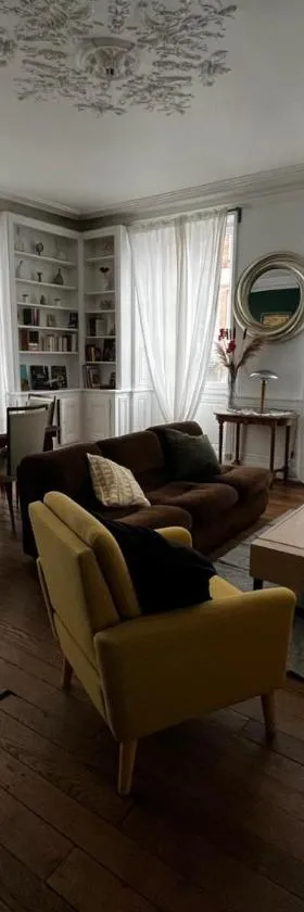 La Villa Louana charme de l'ancien en cœur de ville，位于奥比松的酒店